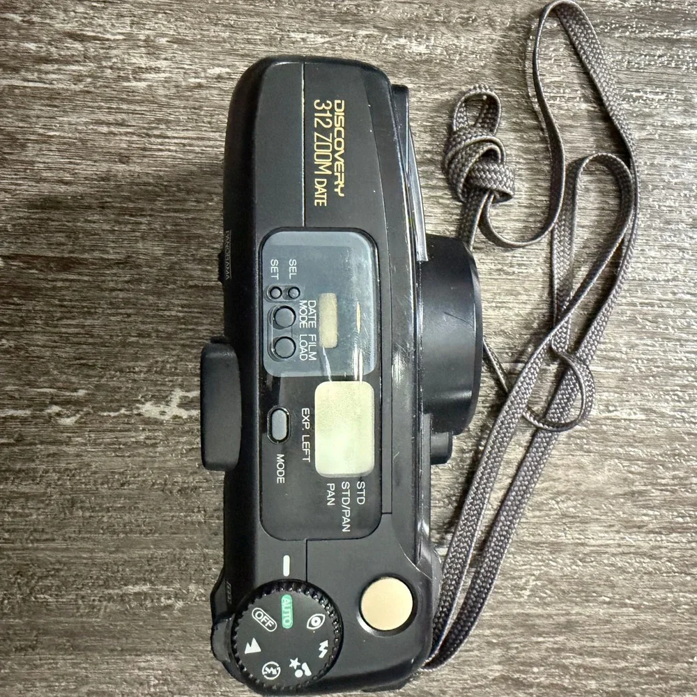 Fujifilm Discovery 312 Zoom Date Camera Unisex OS Black 35mm Panorama Film 120mm